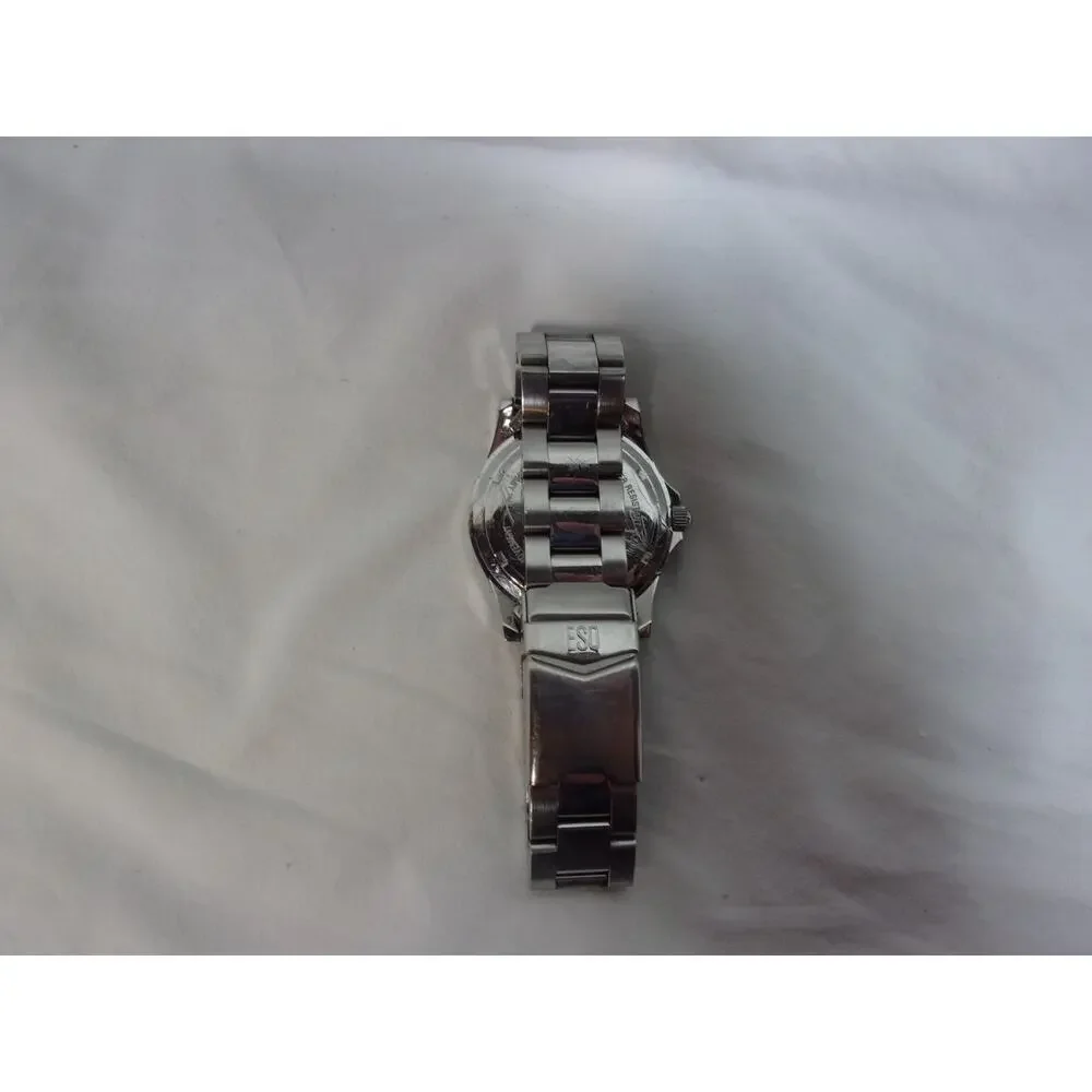 ESQ E5063 SWISS QUARTZ MOVEMENT TIME & DATE RUNS AND KEEPS GOOD TIME